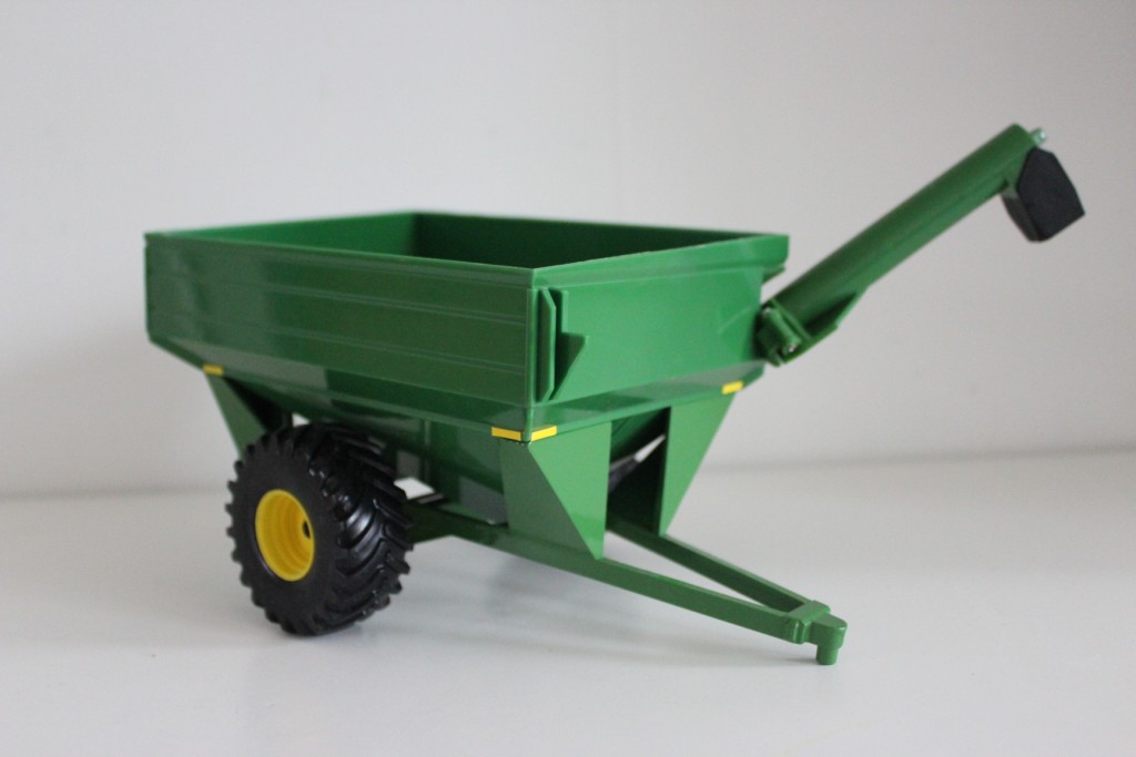 JD Grain cart (2).JPG
